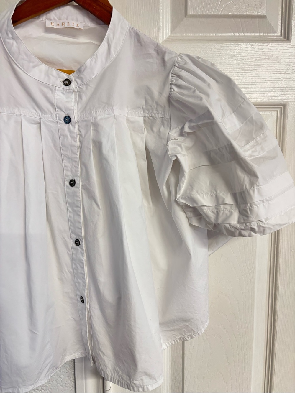 KARLIE Charlotte Poplin Pleat Sleeve Top in White Size L - Picture 4 of 6